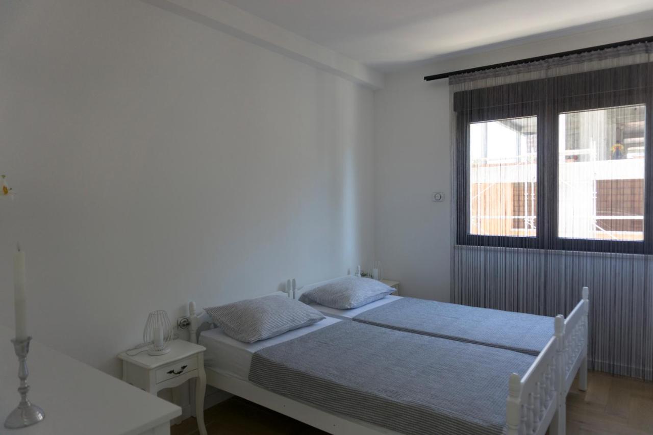 Apartman Aurora Требине Екстериор снимка